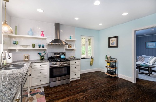 Charlotte House | Stunning 2 bed 1 bath home in Plaza Midwood w/backyard including patio&firepit