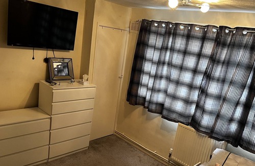 Cribbs Causeway Apartment | Stunning 2-Bed Apartment in Bristol
