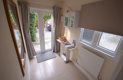 Denbigh Cabin | Stunning 2-bed Cabin in Nantglyn Denbigh
