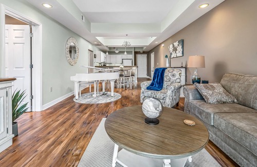 Bluff City House | Stunning 2 bed condo across from BMS!
