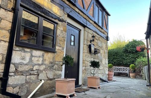 Winchcombe House | Stunning 2 Bed Cotswold Cottage Winchcombe