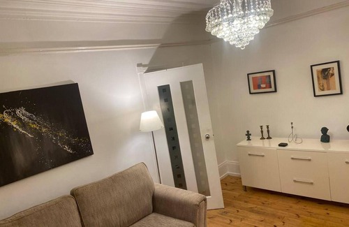 Gateshead Apartment | Stunning 2-bed Pet Friendly Apartment in Gateshead