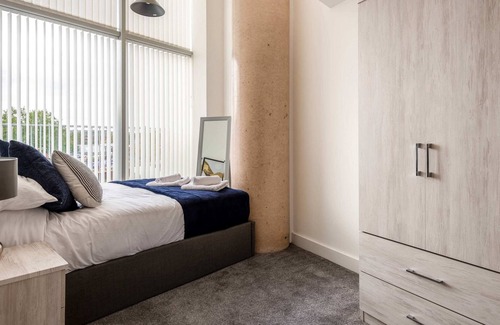 Rotherham Apartment | Stunning 2 Bed Riverside Apartment with Balcony