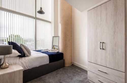 Rotherham Apartment | Stunning 2 Bed Riverside Apartment with Balcony