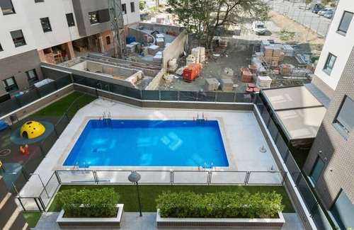 San Diego Apartment | Stunning 2 Bedroom Apartment near Adelfas