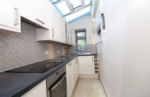 Munster Apartment | Stunning 2 bedroom apartment in Fulham