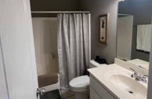 Athens Condo | Stunning 2 Bedroom Condo With Water Views!