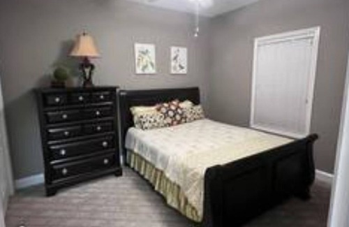 Athens Condo | Stunning 2 Bedroom Condo With Water Views!