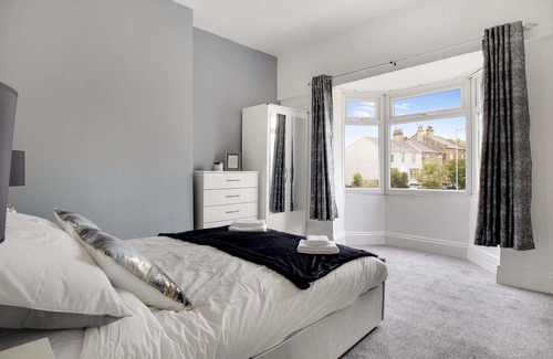 Kirk Merrington House | Stunning 2-Bedroom Village Escape in Spennymoor