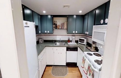 North Beach Haven Condo | Stunning 2 bedroom condo in Ship Bottom 14015