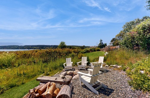 Greenbank House | Stunning 2 level waterfront home with firepit, WiFi, views, and pool table