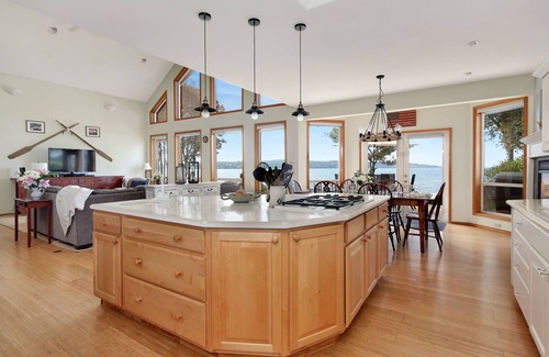 Blaine House | Stunning 2600sf waterfront home with spetacular views