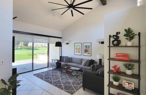 Palm Desert House | Stunning 2BD 3BA Private hot tub 36 pools BBQ
