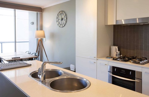 Zetland Apartment | Stunning 2BR Apartment In Central Location