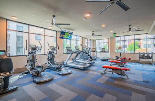 North Scottsdale Apartment | Stunning 2BR Kierland Common, TPC Golf, Pool, Gym, W-D