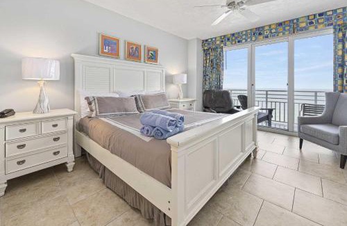 Brush - Stewarts House | Stunning 2BR Oceanfront Beach Villa - 3 Balconies