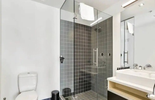 Auckland Central Business District House | Stunning 2BR + Viaduct Views+Parking Zodiak Stays