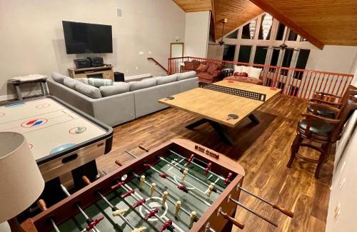 Clear Lake House | Stunning 3,400 sq ft Lake House w Boat Dock, Sauna, Steam Shower, and More