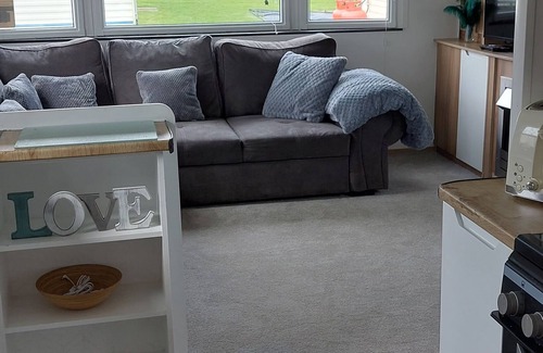 Cresswell House | Stunning 3 bed caravan on the Northumbrian coast.