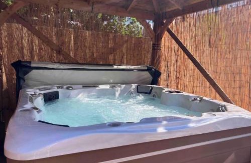Appleby-in-Westmorland House | Stunning 3-Bed Cottage Hot Tub Wi-Fi Parking
