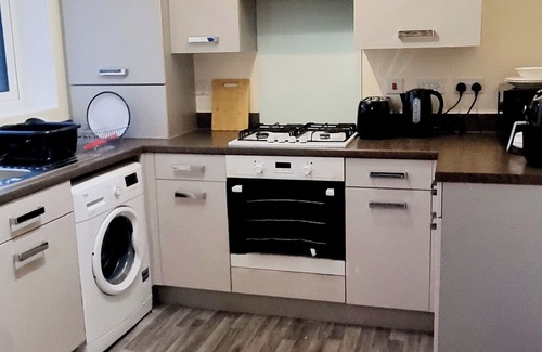 Wolverhampton House | Stunning 3 bed home at the heart of Wolverhampton