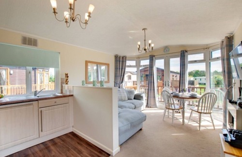 Morpeth House | Stunning 3-bed Hot Tub Lodge, Northumberland