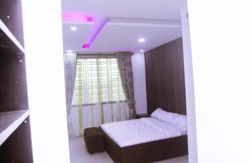 Lagos House | Stunning 3-Bed House in Lagos