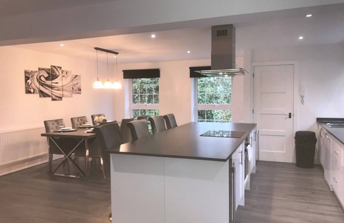 Warley House | Stunning 3 bed lodge on private estate