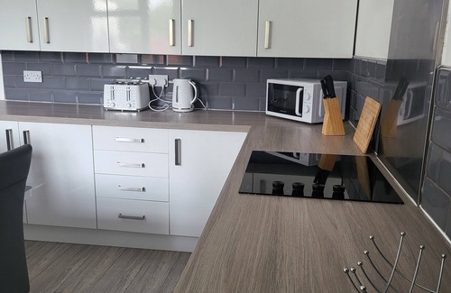 Abercwmboi House | Stunning 3 bedroom house in Merthyr Tydfil.