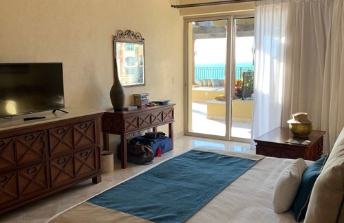 Flamingos Resort | Stunning 3‑Bedroom Ocean-View Penthouse - Christmas Week 2025 Villa La Estancia