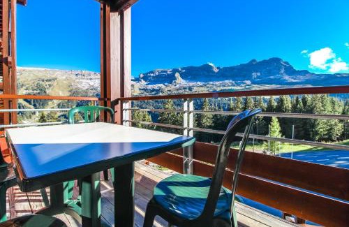 Flaine Apartment | Stunning 3-bedroom apartment with mountain views