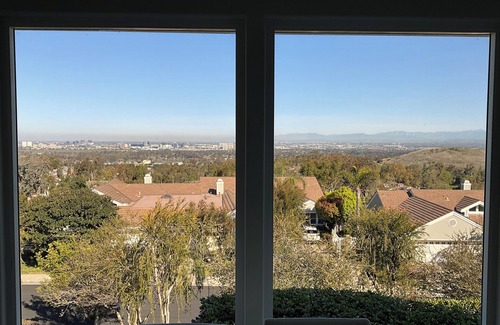 Turtle Rock House | Stunning 3-bedroom house in delightful Irvine w panoramic views & modern decor.