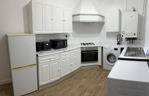 Blackburn House | Stunning 3-bedroom in Rishton