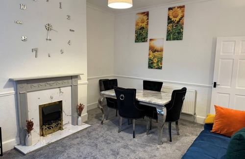 Blackburn House | Stunning 3-bedroom in Rishton