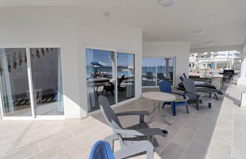 Sandy Beach Villa | Stunning 3 Bedroom Beach Villa on Sandy Beach at Las Palmas Beachfront Resort V-16 villa