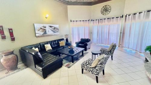 Sandy Beach Villa | Stunning 3 Bedroom Beach Villa on Sandy Beach at Las Palmas Beachfront Resort V4 villa