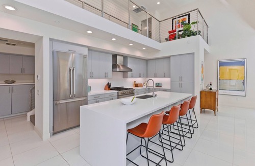 Baristo House | Stunning 3-bedroom, 3.5-bath Palm Springs Home with Pool/Spa and Mountain Views