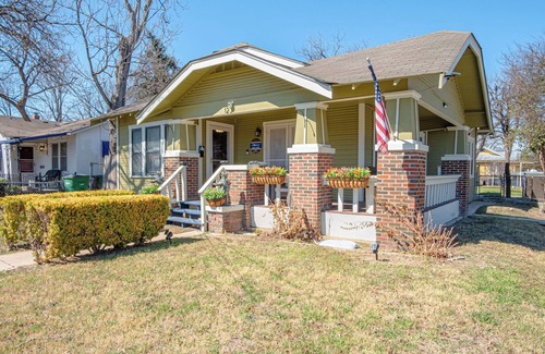 Denver Heights Cottage | Stunning 3 BR Home Near DT Alamodome - Riverwalk