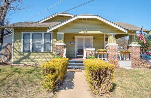 Denver Heights Cottage | Stunning 3 BR Home Near DT Alamodome - Riverwalk