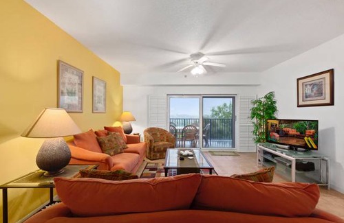 New Smyrna Beach Condo | Stunning 3 Bedroom 2 Bath Condo with gorgeous views of the estuary OW7-404