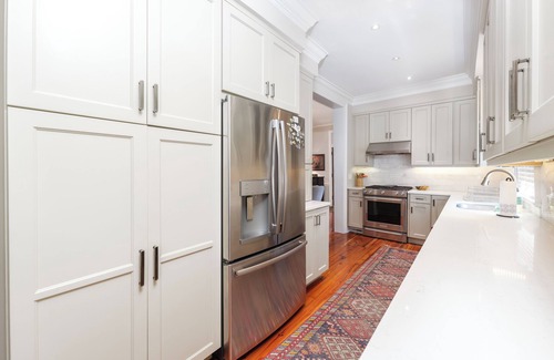 South of Broad House | Stunning 3BR Home on desired Tradd - 3 PARKING SPOTS