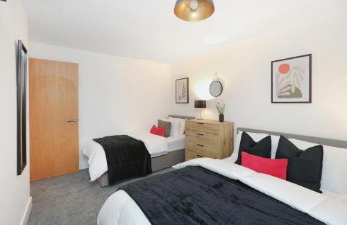 Woodthorpe Apartment | Stunning 4 Bed House in Nottingham Op Hospital