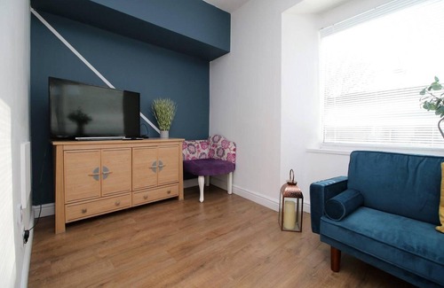 Castle Apartment | Stunning 4 Bedroom Flat Near City Centre