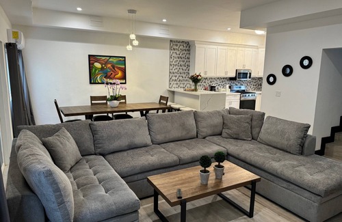 South Seas Estates House | Stunning 4-Bedroom Home