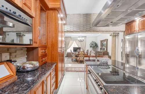 Greater Johannesburg Metropolitan Area House | Stunning 4 Bedroom House in Midrand,with pool and lapa