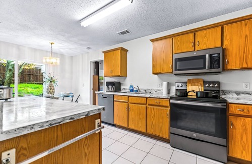 Buckner Terrace - Everglade Park House | stunning 4-bedroom house, only 10 minutes from downtown Dallas! n