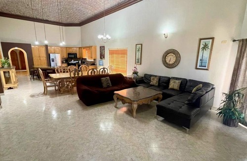 Sandy Beach Villa | Stunning 4 Bedroom Beach Villa on Sandy Beach at Las Palmas Beachfront Resort V6 4 Villa by Redawning
