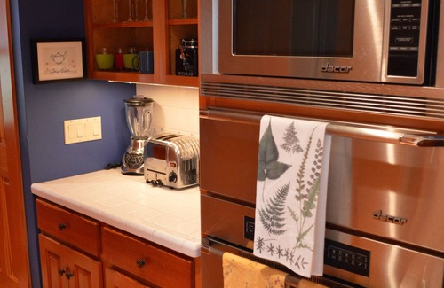 West Sound House | Stunning 4 bedroom water view home on Historic Slanted Apple Farm- sleeps 8