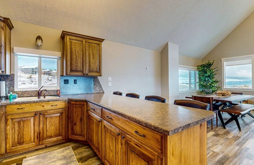 Sweetwater House | Stunning 4-season home with Bear Lake views, WiFi, two gathering areas
