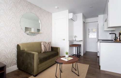 Little Italy Apartment | Stunning 4 Suites on private Floor in Little Italy by Denstays